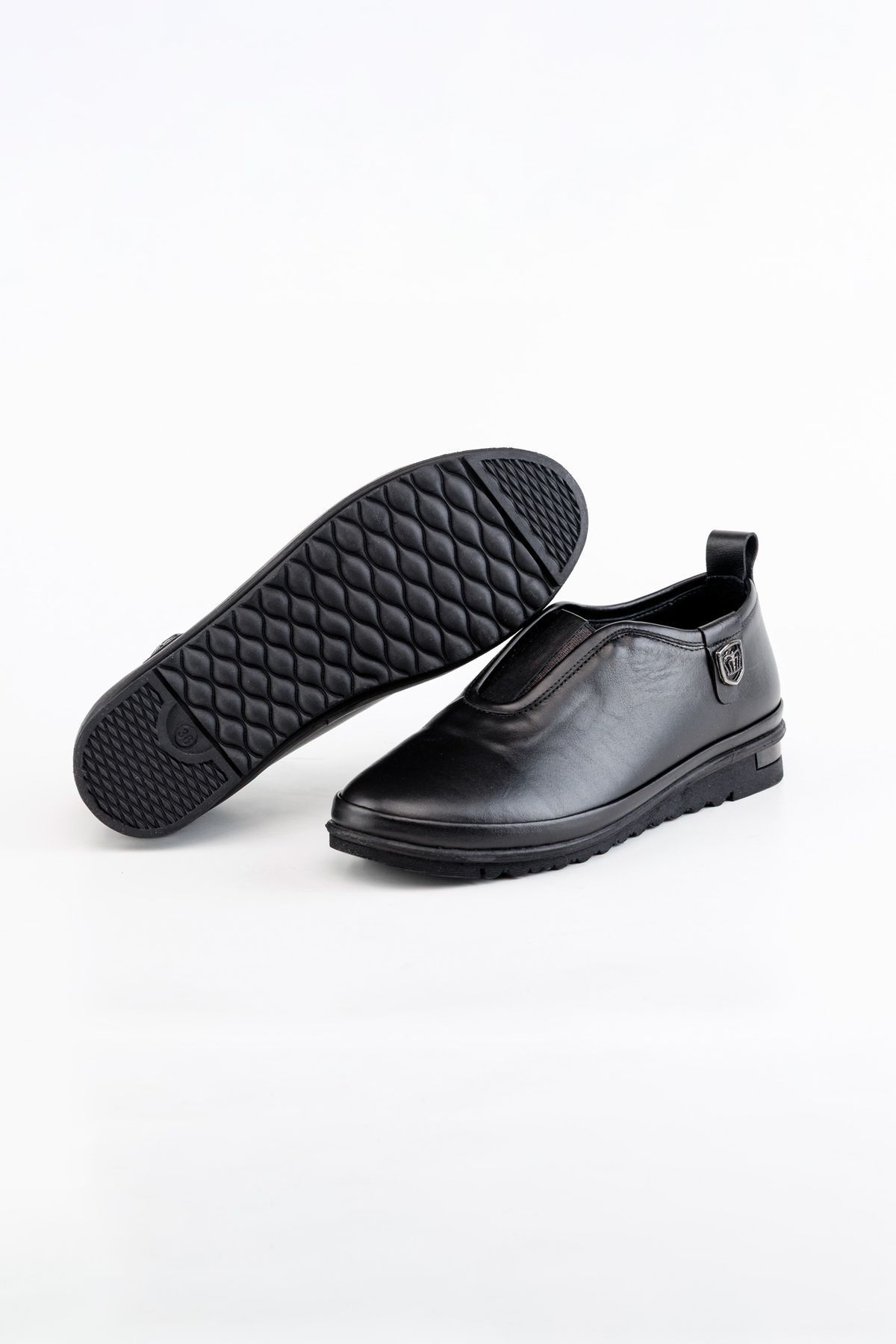Туфлі жіночі чорні | Berrini фото в BOTAS